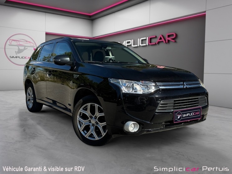 Mitsubishi outlander 2.0l 4wd phev instyle hybride rechargeable mode 4x4 attelage carplay 4 pneus neufs garantie 12 mois...