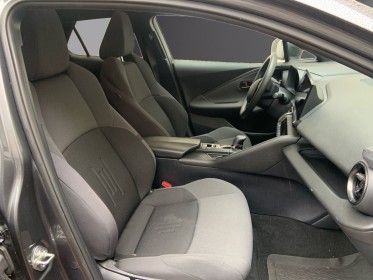 Toyota c-hr hybride my23 simplifiee 2.0l design ultimate  garantie 12 mois occasion simplicicar le raincy simplicicar...