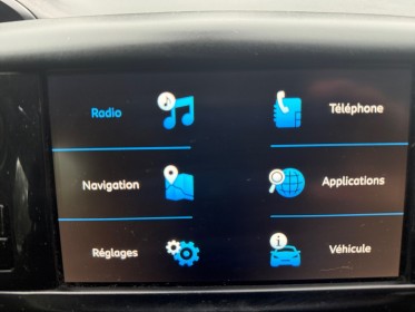 Peugeot 208 affaire bluehdi 100 ss bvm5 premium pack carplay radarar garantie 12 mois. occasion simplicicar lunel simplicicar...