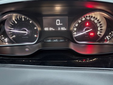Peugeot 208 business 1.6hdi 100ch active ss bvm5. occasion simplicicar orgeval  simplicicar simplicibike france