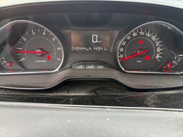Peugeot 208 1.2 vti 82ch bvm5 allure/ radar ar--- occasion simplicicar orgeval  simplicicar simplicibike france