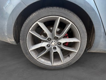 Skoda octavia combi 2.0 tdi 184 ch fap rs véhicule suivi caméra de recul toit panoramique garantie 12 mois occasion...