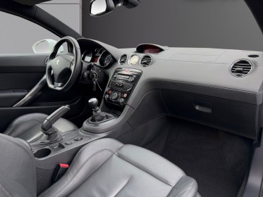 Peugeot rcz 1.6 thp 200ch entretien concession 31200 km occasion simplicicar toulouse nord simplicicar simplicibike france