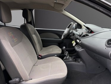 Renault twingo ii 1.2 lev 16v 75 eco2 authentique euro 5 occasion simplicicar lyon nord simplicicar simplicibike france