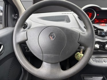 Renault twingo ii 1.2 lev 16v 75 eco2 authentique euro 5 occasion simplicicar lyon nord simplicicar simplicibike france