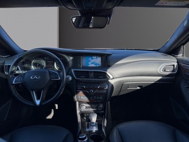 Infiniti q30 2.2d 170 7dct premium tech camera 360 toit ouvrant hifi bose occasion simplicicar toulouse nord simplicicar...