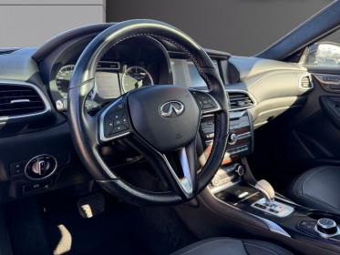 Infiniti q30 2.2d 170 7dct premium tech camera 360 toit ouvrant hifi bose occasion simplicicar toulouse nord simplicicar...