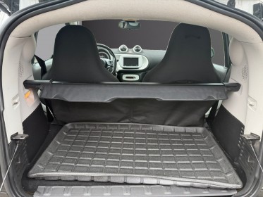 Smart fortwo coupe 1.0 71 ch ss ba6 passion camera de recul - apple carplay - regulateur de vitesse - garantie 12 mois -...