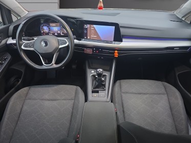 Volkswagen golf . 1.0 tsi  110 bvm6 life 1st toit ouvrant led camera occasion avignon (84) simplicicar simplicibike france