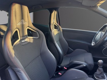 Renault clio iii 2.0 16v 200 renault sport - recaro redbull - garantie 12 mois occasion simplicicar evreux simplicicar...