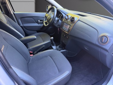 Dacia sandero 0.9 tce 90 stepway radar arr / 4 pneus neiges  4 été occasion simplicicar veauche simplicicar simplicibike...