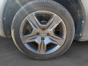 Dacia sandero 0.9 tce 90 stepway radar arr / 4 pneus neiges  4 été occasion simplicicar veauche simplicicar simplicibike...