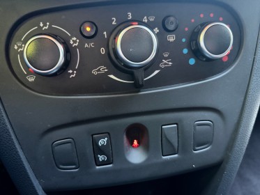 Dacia sandero 0.9 tce 90 stepway radar arr / 4 pneus neiges  4 été occasion simplicicar veauche simplicicar simplicibike...