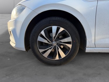 Volkswagen polo 1.0 80 ss bvm5 lounge  jantes 15 pouces  bluethooh  garantie 12 mois occasion simplicicar vernon simplicicar...