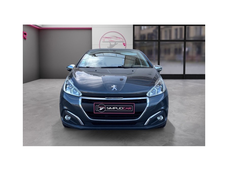 PEUGEOT d'occasion 208 1.2 PURE TECH 82 STYLE de 2016 Nice (06)﻿