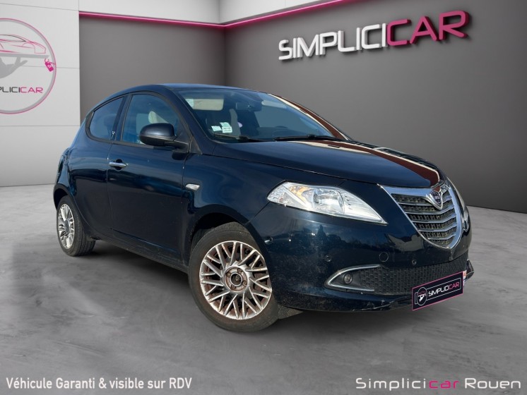 Lancia ypsilon 1.2 8v 69 ch stopstart gold occasion simplicicar rouen simplicicar simplicibike france