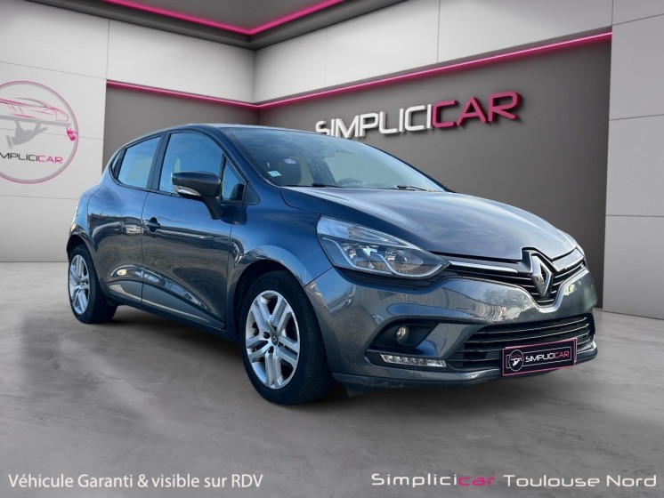 Renault clio iv business tce 90 business 1ere main tva récupérable entretien complet en concession gps radar de recul...