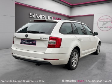 Skoda octavia combi 2.0 tdi 150 ch cr fap dsg6 business occasion simplicicar toulouse sud simplicicar simplicibike france