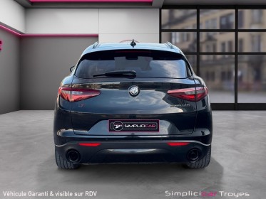 Alfa romeo stelvio turismo 2.2 210 q4 at8 toit ouvrant sièges chauffant caméra de recul garantie 12 mois occasion barberey...