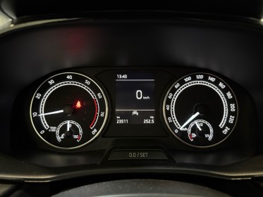 Skoda fabia 1.0 tsi 95ch bvm5 ambition 1ère main caméra de recul carplay garantie constructeur occasion simplicicar...