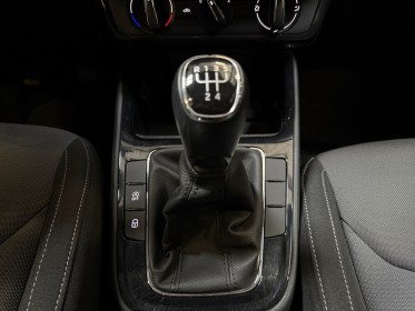 Skoda fabia 1.0 tsi 95ch bvm5 ambition 1ère main caméra de recul carplay garantie constructeur occasion simplicicar...