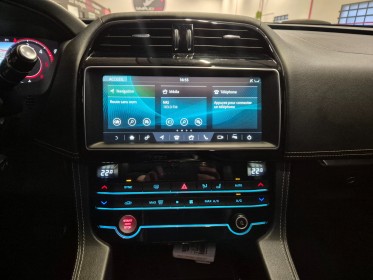 Jaguar f-pace 2.0 d - 180 ch  awd bva8 r-sport - full entretien jaguar - garantie 12 mois - occasion  simplicicar aix les...