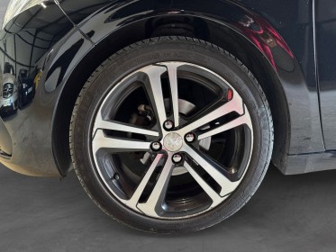 Peugeot 208 1.6 bluehdi 100ch bvm5 gt line caméra de recul carplay clim garantie 12 mois occasion simplicicar bordeaux ...