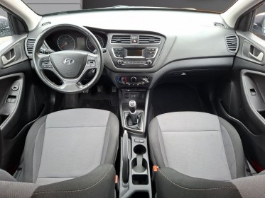 Hyundai i20 1.2 75 initia garantie 12 mois garantie 12 mois occasion simplicicar villepinte simplicicar simplicibike france