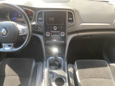 Renault megane iv berline business tce 100 energy business occasion cannes (06) simplicicar simplicibike france