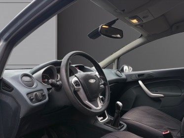 Ford fiesta 1.4 tdci 68 ambiente / distribution ok / climatisation / factures / ct ok / rÉvision ok occasion simplicicar...