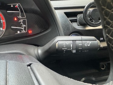 Lexus ux my21 250h 2wd premium edition occasion paris 15ème (75) simplicicar simplicibike france