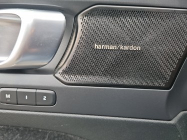 Volvo xc40 p8 recharge awd 408 ch 1edt r-design toit ouvrant harman kardon pompe à chaleur garantie 12 mois occasion...