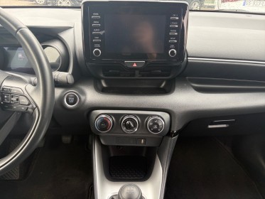 Toyota yaris my20 70 vvt-i design garantie 12 mois occasion simplicicar limoges  simplicicar simplicibike france