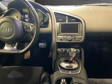 Audi r8 v8 4.2 fsi 420 quattro r-tronic - gps - radar avant/arrière - alcantara - garantie 12 mois occasion simplicicar...