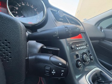 Peugeot 5008 1.6 hdi 110ch fap bvm6 premium 7pl - toit panoramique- embrayage neuf occasion simplicicar lagny  simplicicar...