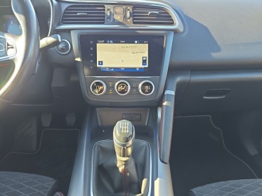 Renault kadjar blue dci 150 black edition entretien renault garantie 12 mois sièges avants chauffants occasion simplicicar...