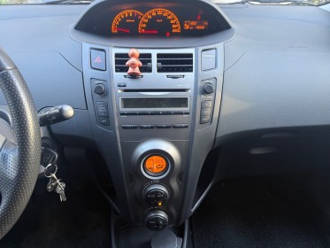 Toyota yaris 100 vvt-i confort pack/garantie 12 mois/entretien complet toyota/ occasion montreuil (porte de vincennes)(75)...