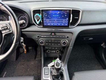 Kia sportage 1.7 crdi 115 isg 4x2 premium sièges/volant chauffants carplay android auto garantie 12 mois occasion...