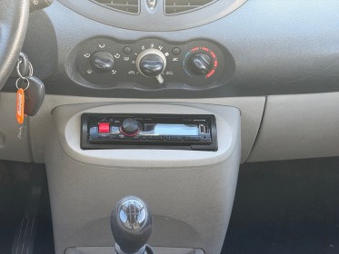 Renault twingo ii 1.2 60 eco2 occasion avignon (84) simplicicar simplicibike france