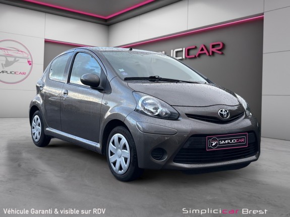 Toyota aygo mc 1.0 vvt-i dynamic 5 portes - garantie 12 mois occasion simplicicar brest simplicicar simplicibike france