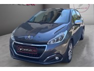 PEUGEOT d'occasion 208 AFFAIRE 1.2 PURE TECH 82 PREMIUM de 2019 Nice