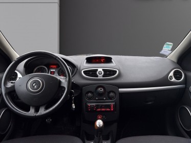 Renault clio iii 1.2 16v 75 radar de recul bluetooth garantie 12 mois occasion simplicicar mery-sur-oise simplicicar...