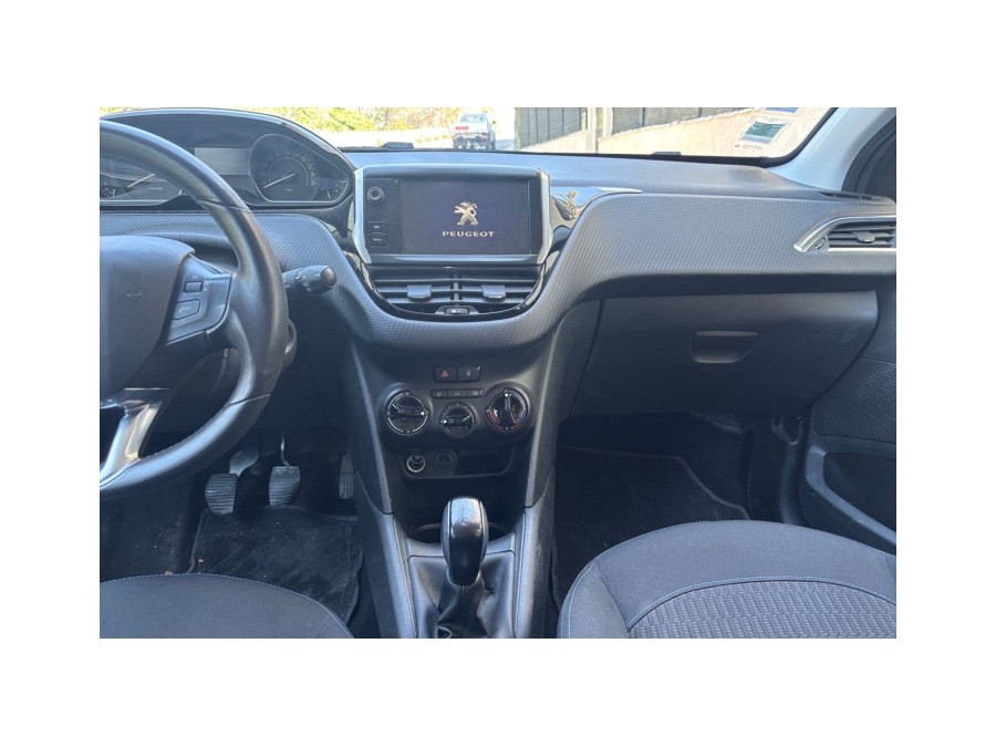 PEUGEOT d'occasion 208 AFFAIRE 1.2 PURE TECH 82 PREMIUM de 2019 Nice