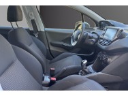 PEUGEOT d'occasion 208 AFFAIRE 1.2 PURE TECH 82 PREMIUM de 2019 Nice