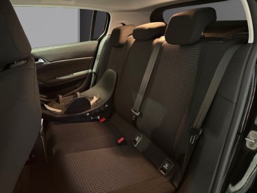 Peugeot 308 puretech 130ch ss eat8 style carplay phares et essui-glaces automatiques garantie 12 mois occasion simplicicar...