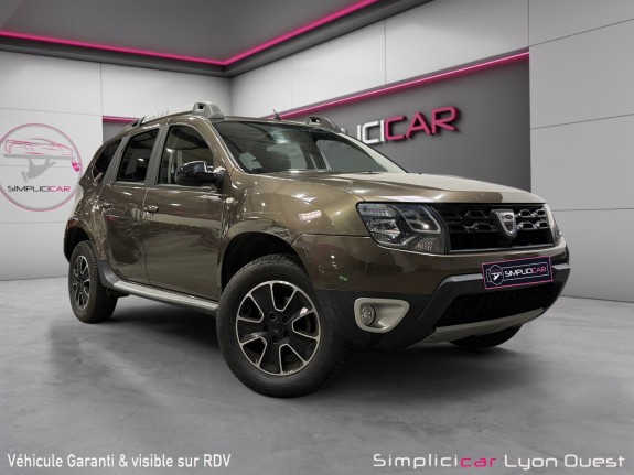 Dacia duster tce 125 4x4 black touch - caméra - sièges chauffants - garantie 12 mois occasion simplicicar lyon ouest...