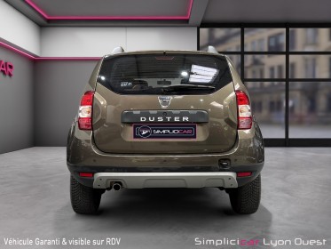 Dacia duster tce 125 4x4 black touch - caméra - sièges chauffants - garantie 12 mois occasion simplicicar lyon ouest...