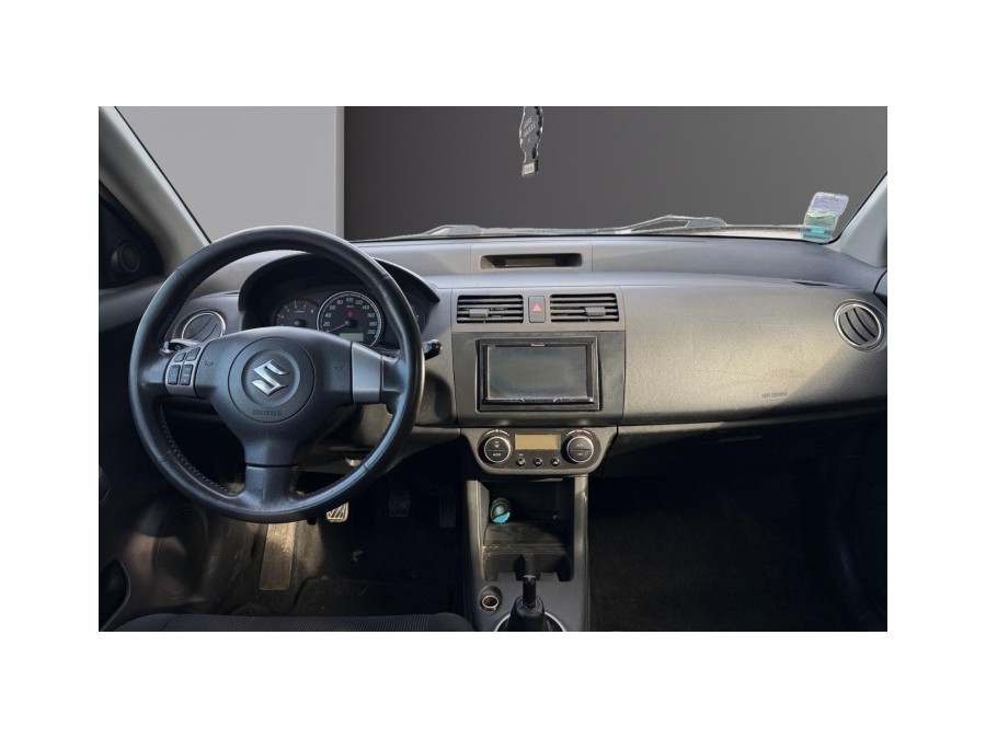 SUZUKI d'occasion SWIFT 1.3 VVT GL de 2006 Nice (06)﻿