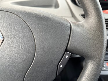 Renault twingo ii 1.2 lev 16v 75 eco2 authentique euro 5 garantie 12 mois occasion montreuil (porte de vincennes)(75)...