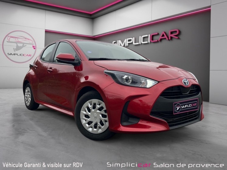 Toyota yaris hybride my22 116h/camera de recul/carplay/1ère mains/garantie toyota occasion simplicicar salon de provence...